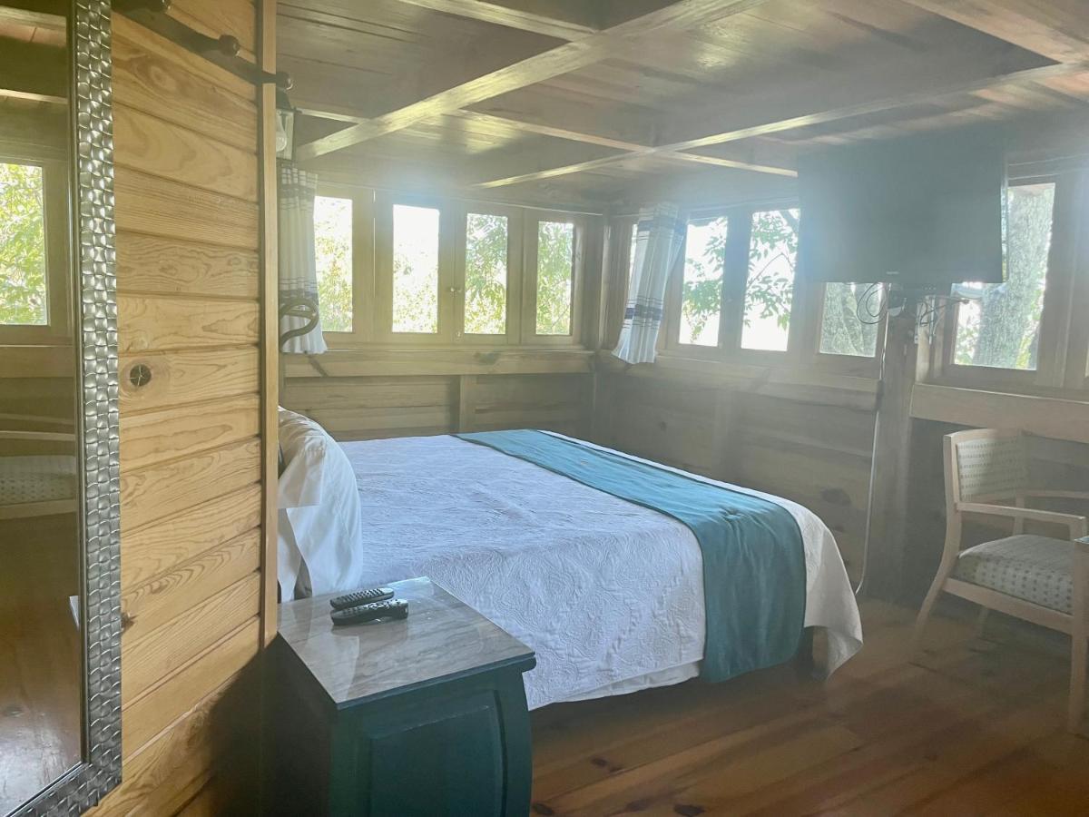 El Chalet Guest house